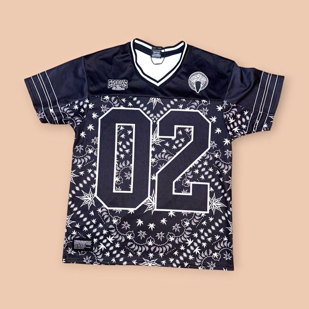 Crooks & Castles Men’s Black/White Mesh V-Neck Graphic Jersey Shirt Size M